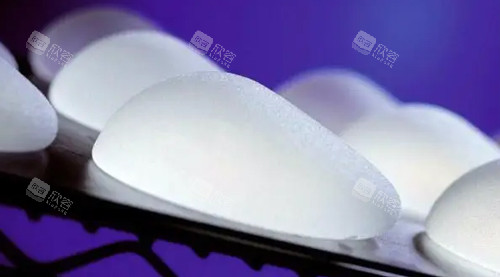 水滴形假体照片 水滴形假体照片