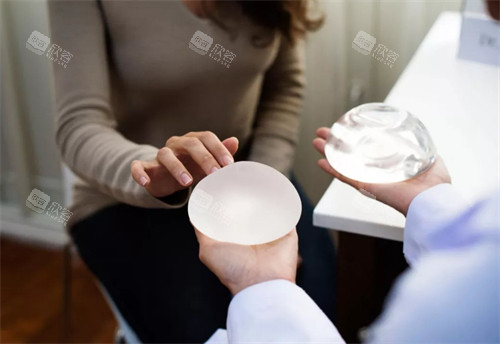 不同材质的隆胸假体 不同材质的隆胸假体