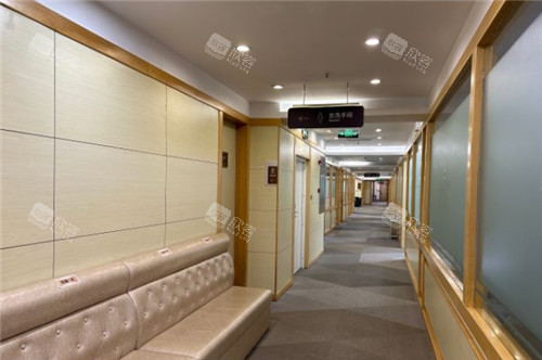 上海华美医疗美容走廊环境图
