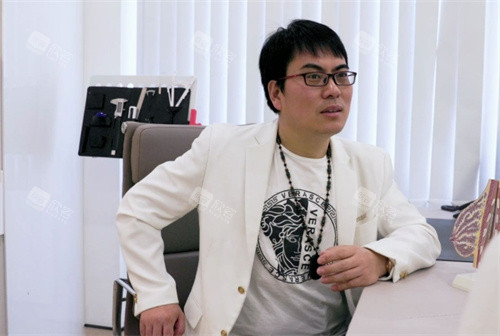 顾陆健医生图 顾陆健医生图