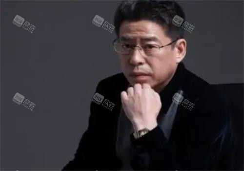 广州徐威强医生形象照 广州徐威强医生形象照