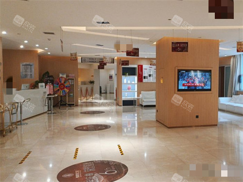 西安弗莱堡口腔前厅环境图