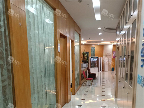 昆明德系口腔走廊环境图 昆明德系口腔走廊环境图