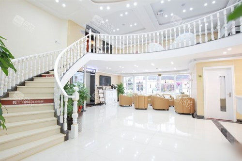 深圳铭德口腔楼梯 深圳铭德口腔楼梯