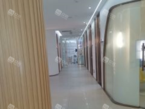 上海美乐口腔内部过道环境
