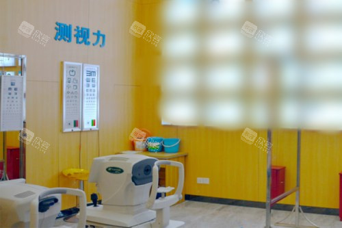 兰州普瑞眼科医院视力测试区