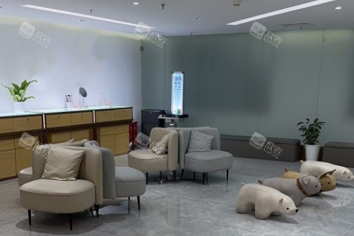 北京美和眼科候诊区 北京美和眼科候诊区